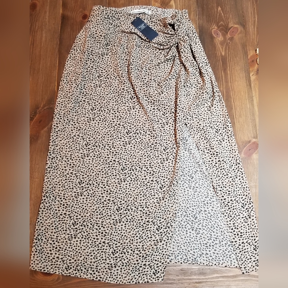 Abercrombie & Fitch skirt. Size small
